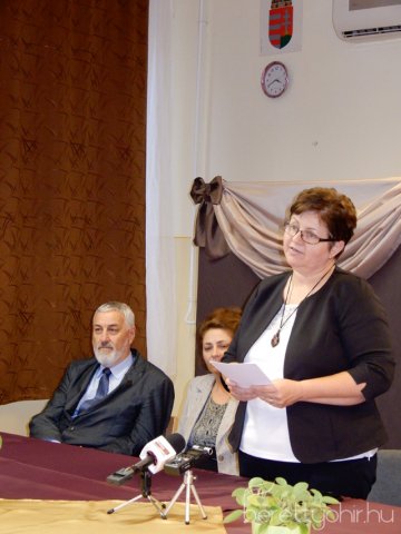 Mintakórtermet avattak 16